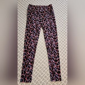 LuLaRoe lipstick leggings OS